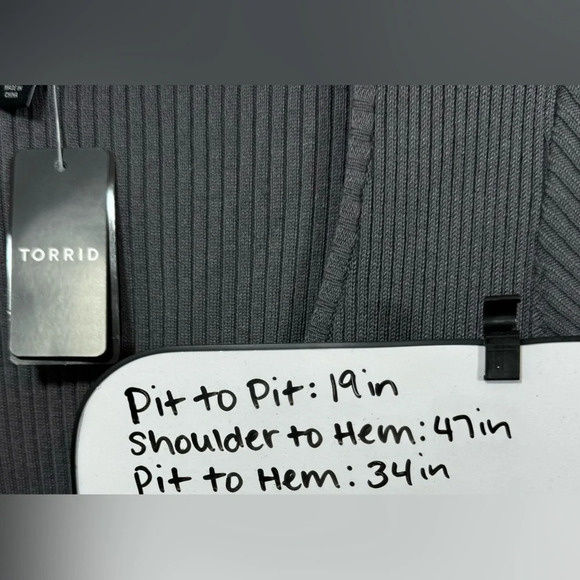 Torrid NWT Plus Size Gray Rib Button Front Bodycon Midi Dress Women’s Size 3X - Picture 11 of 12